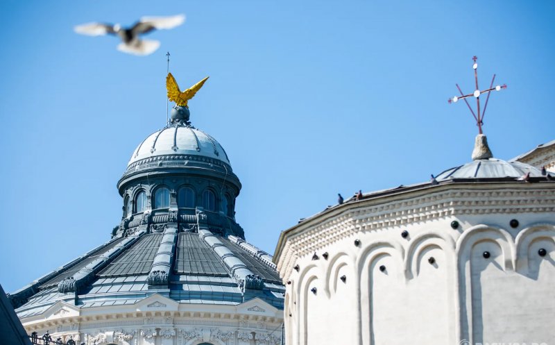 Patriarhia Română îndeamnă preoţii şi credincioşii să NU participe la proteste împotriva CCR. BOR: „Preoţii, monahii şi credincioşii să nu participe la astfel de acţiuni contrare legii și păcii sociale”