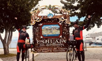 Doi clujeni au călătorit până la „capătul lumii”, pentru a convinge românii să citească și să facă sport