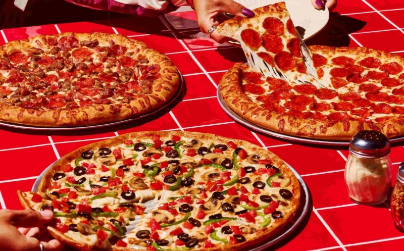 Care sunt restaurantele din Cluj-Napoca de unde s-a comandat cel mai mult în 2024. Pizza, preferata anului