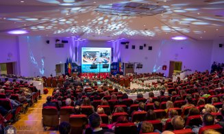 Gala Premiilor UMF Cluj. Rectorul Anca Buzoianu: "Succesul universității noastre e scris de oameni. Realizările lor reprezintă nu doar un motiv de mândrie, ci și o promisiune pentru un viitor mai bun"