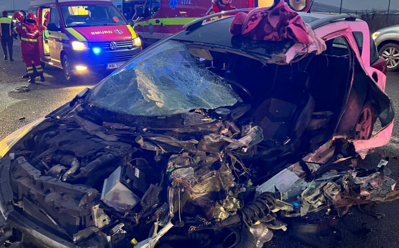 ACCIDENT GRAV la Răscruci: Victimă cu multiple traumatisme extrasă dintre fiarele maşinii