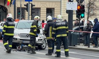 Accident rutier în centrul Clujului: Tânăr de 19 ani, transportat la spital
