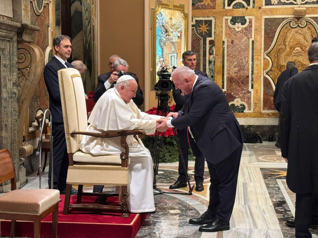 De la Cluj la Vatican! Afaceristul Avram Gal, întâlnire emoționantă cu Papa Francisc