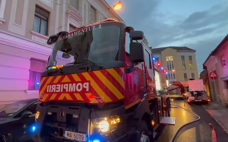INCENDIU în Cluj-Napoca. Victimă CARBONIZATĂ găsită în locuinţă
