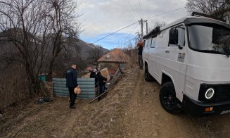 Moș Crăciun a ajuns în Apuseni! 185 de pachete cu cadouri pregătite de CERT Transilvania au ajuns la familiile izolate din zona montană