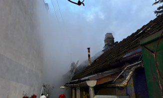 Cum s-a produs incendiul devastator din Cluj-Napoca în urma căruia o femeie a murit. Ce spun polițiștii