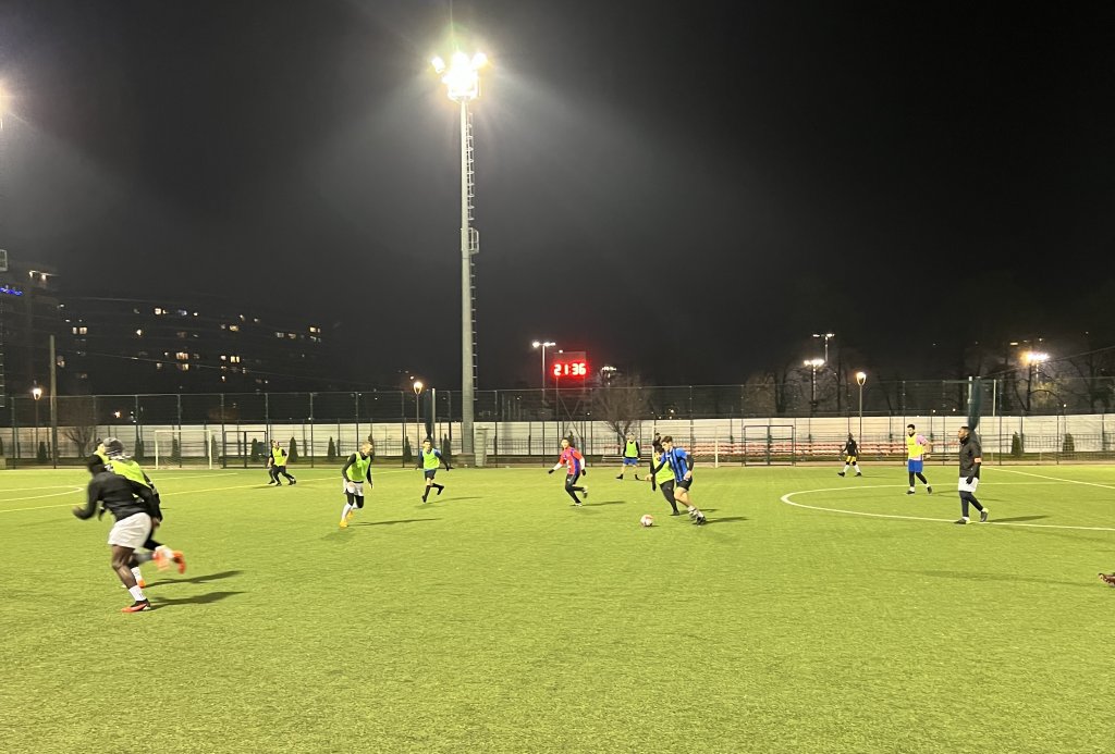 Meci caritabil de fotbal înainte de Crăciun, organizat de studenții unei facultăți din Cluj. Cum și ce puteți dona