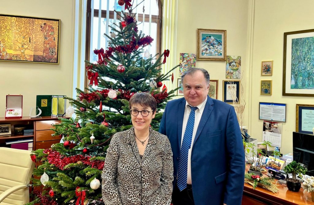 Directorul Regional AUF, doamna Laure Castin, în vizită la UTCN, pentru consolidarea colaborărilor academice și de cercetare francofone