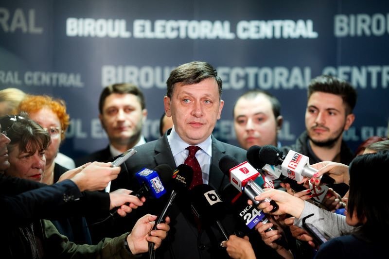 Liberalii îl văd pe Crin Antonescu posibil candidat la prezidențiale: „O variantă foarte bună”