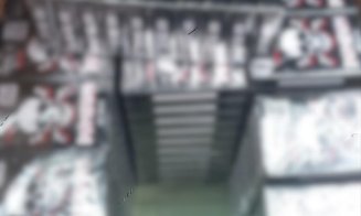 Mai uşor cu artificiile, că vă face poliţia dosare / Percheziţii + 100 kg de articole pirotehnice, confiscate în Cluj