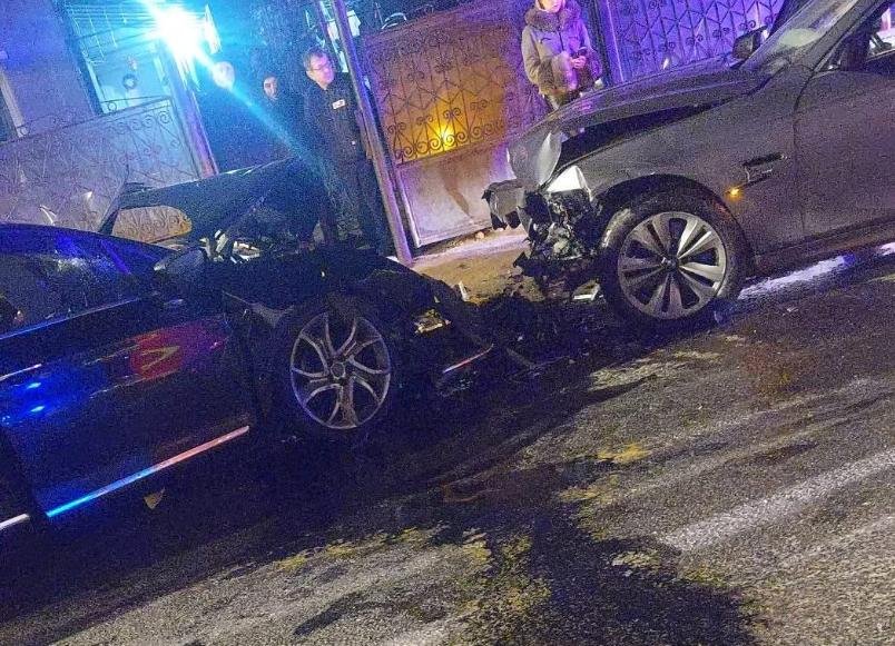 Șoferul care a provocat accidentul de pe strada Oașului era beat. Poliștii l-au reținut pentru 24 de ore