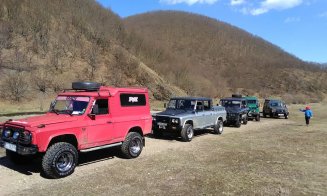 Cluj: Trei maşini Aro, vechi de peste 20 de ani, în expediţie la Capul Nord, Norvegia. Ce traseu are echipajul