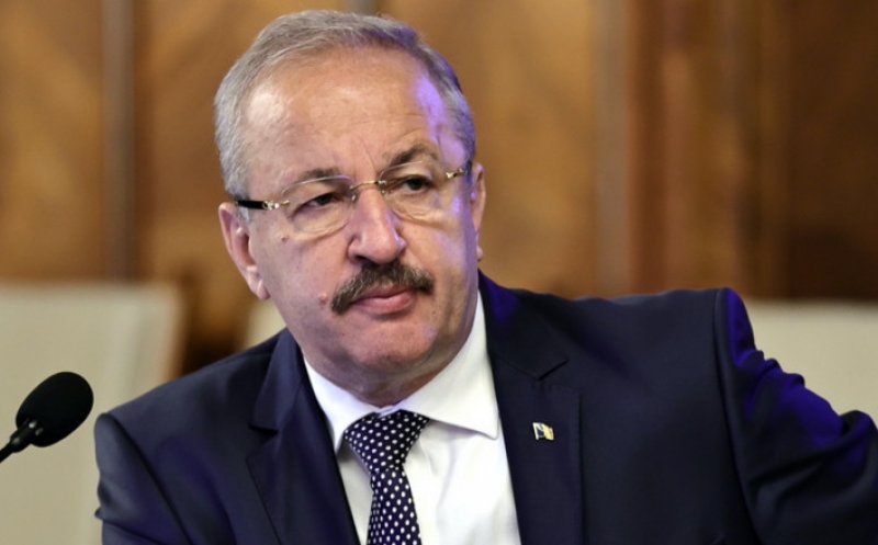 Vasile Dîncu, reacție după autosuspendarea lui Crin Antonescu: "A fost un candidat de rezervă"
