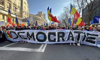 A început mitingul AUR din Capitală. Simion anunță 50.000 de participanți/ Câți clujeni ar fi plecat spre București