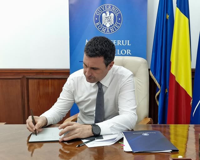 Ministrul Finanţelor, Tánczos Barna, dă iar asigurări:  "Nu creştem TVA!"