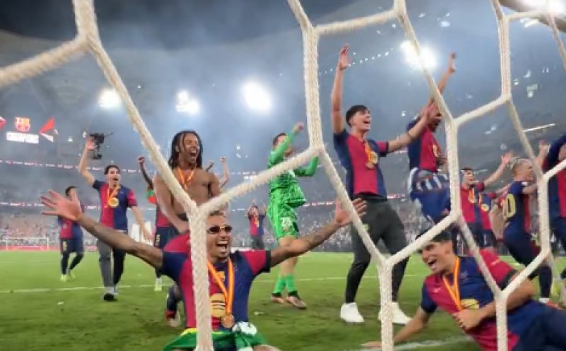 Barcelona a spulberat-o pe Real într-un El Clasico pentru Supercupa Spaniei