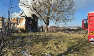 Tragedie într-o localitate din Cluj. O casă a luat foc
