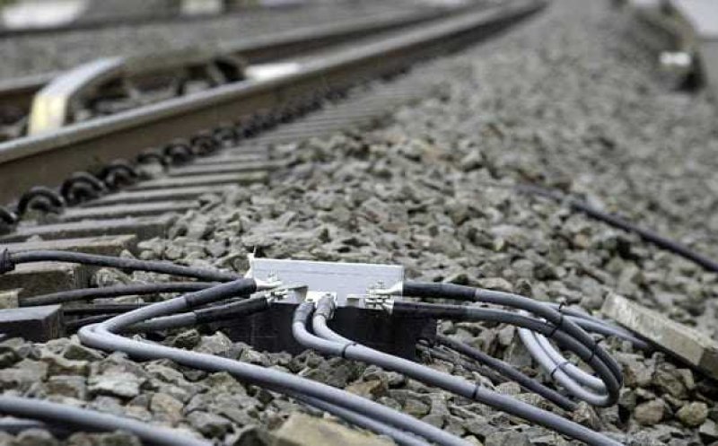 Infrastructura feroviară sabotată în Cluj: Trei suspecți reținuți pentru furturi de cabluri. Prejudiciu uriaș