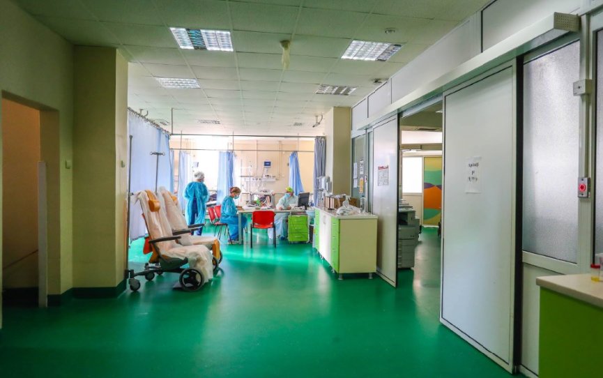 Creștere cu 100% a numărului de viroze în doar câteva zile! Centrele de evaluare din pandemia cu COVID ar putea fi reactivate