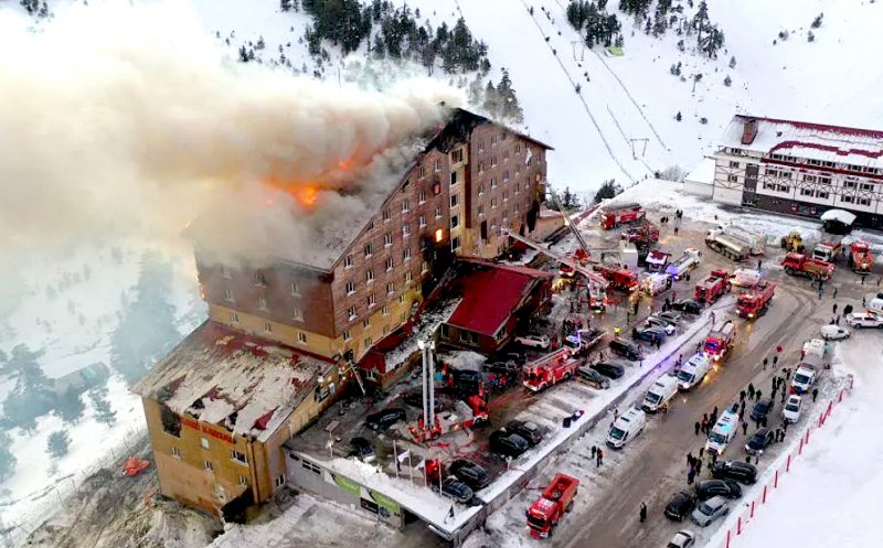 Cel puțin 76 de morți, într-un INCENDIU care a mistuit un hotel dintr-o stațiune de schi