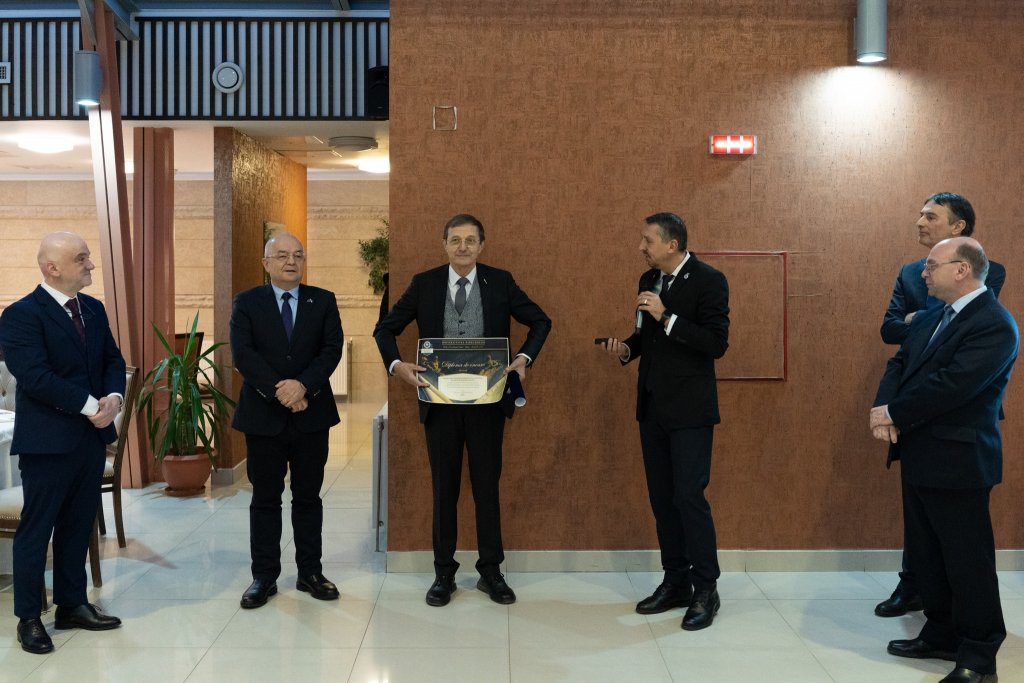 Cluj: UBB i-a dedicat un volum omagial academicianului Ioan Aurel Pop