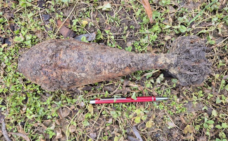 Bombă de aruncător, găsită în timpul unor lucrări într-o comună din Cluj