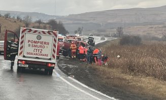 ACCIDENT grav pe un drum din Cluj: Două persoane, încarcerate