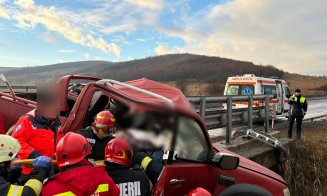 Accident grav pe un drum din Cluj: O persoană și-a pierdut viața, iar alta este în stare critică