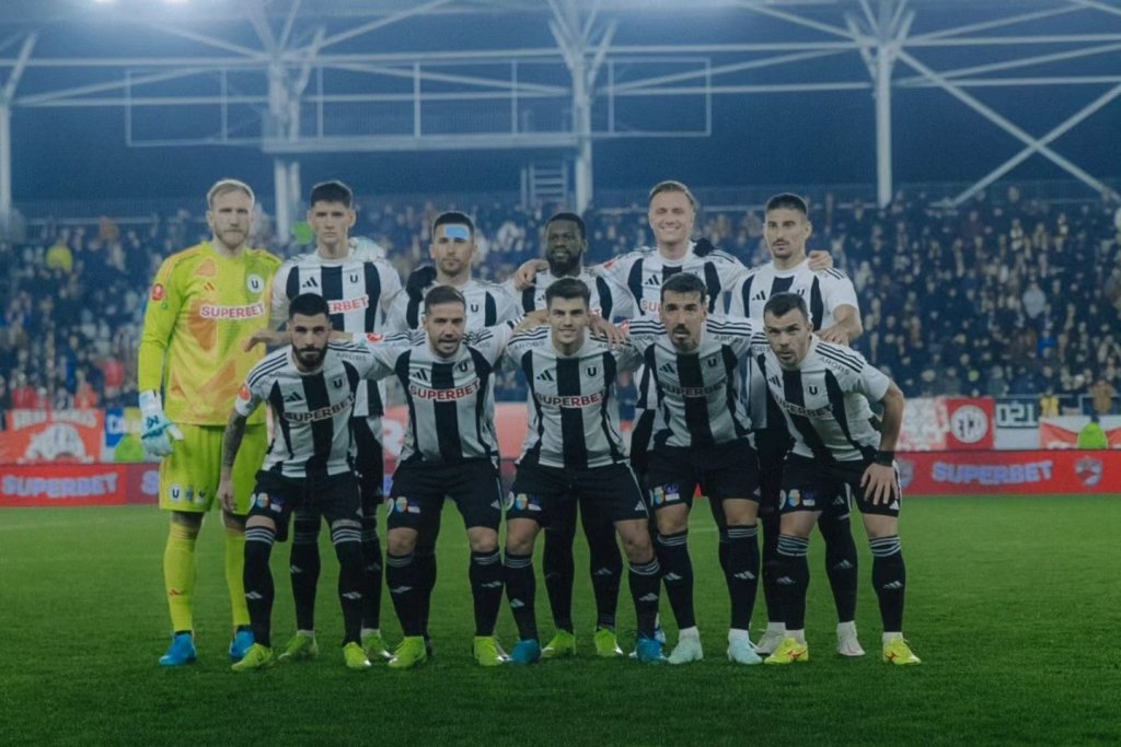 Liderul se întoarce cu un punct din capitală. "U" Cluj a dominat, dar a remizat cu Dinamo
