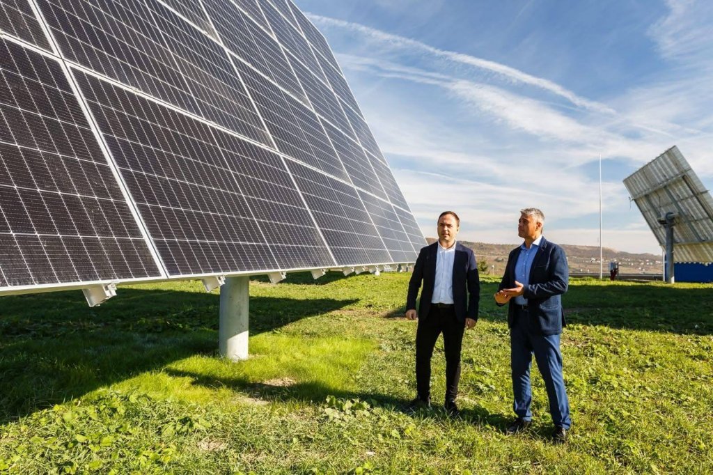 Ovidiu Cîmpean anunță lansarea primului ghid în cadrul Programului de Cooperare Elvețiano-Român – Eficiență Energetică și Energie Regenerabilă