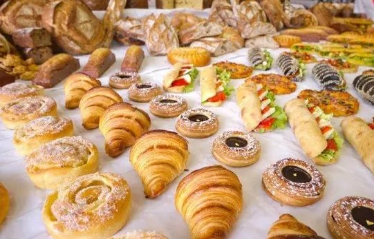 Sensibilitatea la alimentele procesate variază de la o persoană la alta (studiu)/ Impactul pe care îl poate avea E466 asupra sănătății