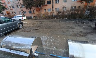 "Referitor la gropile din Mănăștur, noi adunăm bani și cumpărăm pietriș pentru a putea circula...”