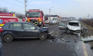 ACCIDENT rutier grav în Cluj: Două victime, prinse între fiarele mașinii