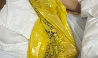 Pacient „tratat” la picior cu o pungă de gunoi la o secţie de infecţioase