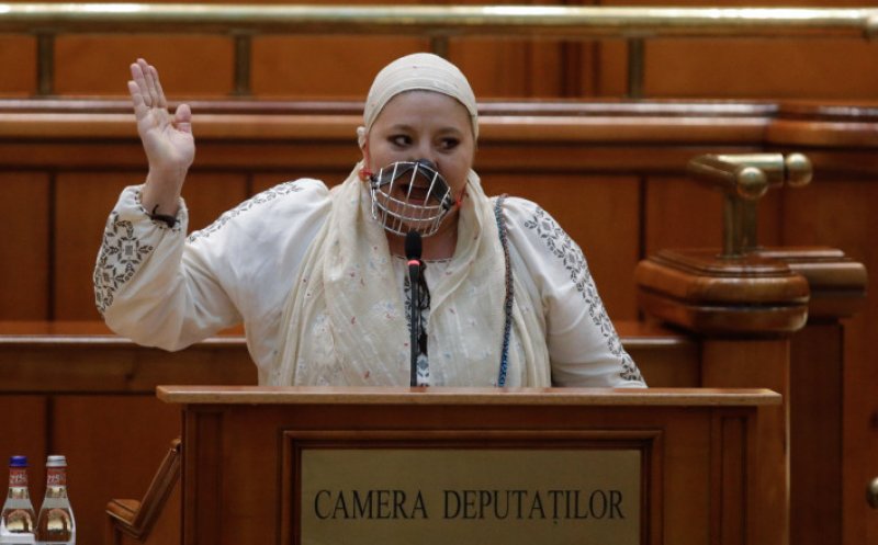 Deputaţii care au plecat din partidul Dianei Şoşoacă își explică decizia: „Nu putem fi de acord cu manifestări extremiste, antisemite şi antidemocratice”