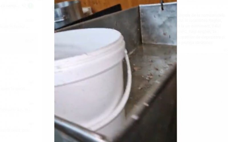 Ce nereguli au fost găsite la localul unde 30 de oameni au fost duși la spital. Mâncarea era expirată de 3 ani
