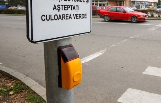 Clujenii, campioni la traversări riscante: Peste 140 de pietoni amendați într-o singură săptămână