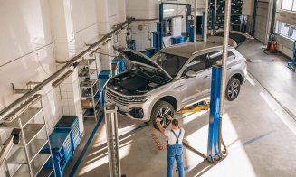 Patronii service-urilor auto cer asiguratorilor mărirea tarifelor de manoperă. Cât vor să coste ora de muncă