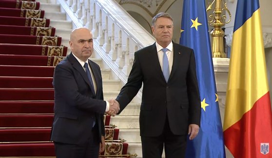 Klaus Iohannis, către Ilie Bolojan, la predarea mandatului: „Să aveţi grijă de România!”
