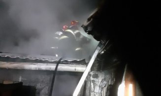 INCENDIU în judeţul Cluj / Butelie de gaz evacuată din gospodărie în timpul intervenţiei