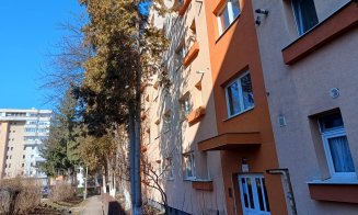 Dovada că şi în blocurile vechi din Cluj-Napoca se aude totul prin pereţi