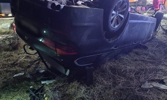 ACCIDENT MORTAL în județul Cluj / Mașina cu roțile în sus, șoferul, încarcerat cu răni incompatibile cu viața