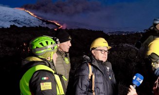 Turism „sălbatic” pe Etna în ultimele zile / Se schiază chiar lângă lava vulcanului activ