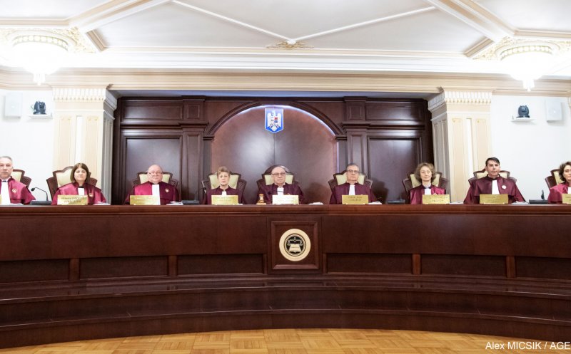 Președintele CCR, despre anularea alegerilor prezidențiale: „Dacă aţi dori să beţi un pahar cu apă în care ştiţi că există otravă, veţi încerca să o extrageţi sau veţi opta pentru un alt pahar cu apă?”