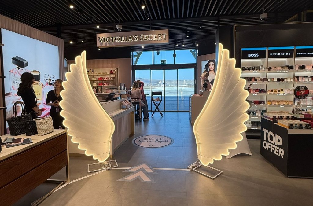 Victoria's Secret a aterizat la Cluj și a deschis un magazin la Aeroport