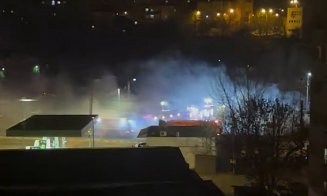 Autobuz electric, în flăcări în stația CTP Grigorescu. Pompierii au fost alertați de trecători