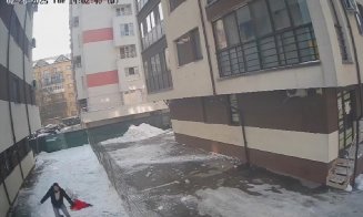 Ucisă la doar 35 de ani de ţurţurii de gheaţă căzuţi de pe acoperişul unui bloc