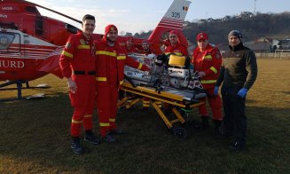 Intervenție contracronometru. Un nou-născut în stop cardio-respirator transportat la Cluj cu elicopterul SMURD