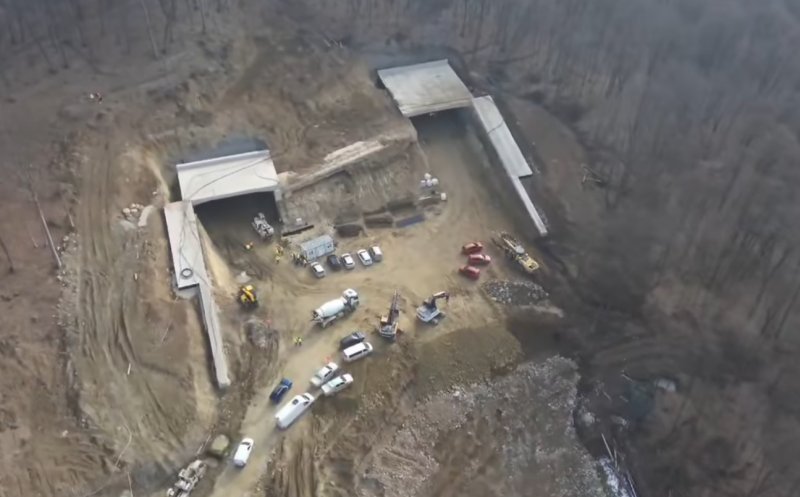 UMB și bosniacii, muncă la foc continuu pe un șantier de autostradă. Directorul CNAIR: "Se lucrează 24 din 24 de ore, 7 zile pe săptămână"