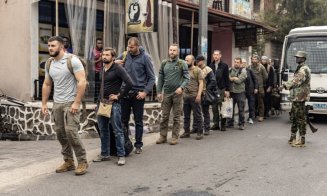 MApN vrea să afle câți militari români și-au luat concedii pentru a lupta ca mercenari / Ministrul Apărării nu știe dacă aceștia vor fi dați afară